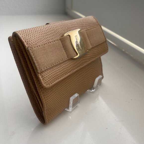 Salvatore Ferragamo Bifold Leather Wallet - Beige Vara Bow - Picture 7 of 12